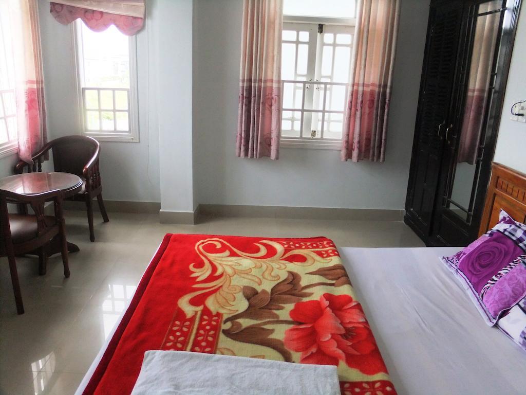 Eena Hotel Da Nang Buitenkant foto